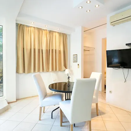 Apartment By The Sea - 21995 *