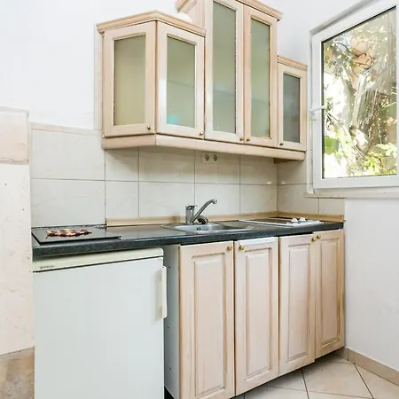 By The Sea - 21995 Apartamento Trogir